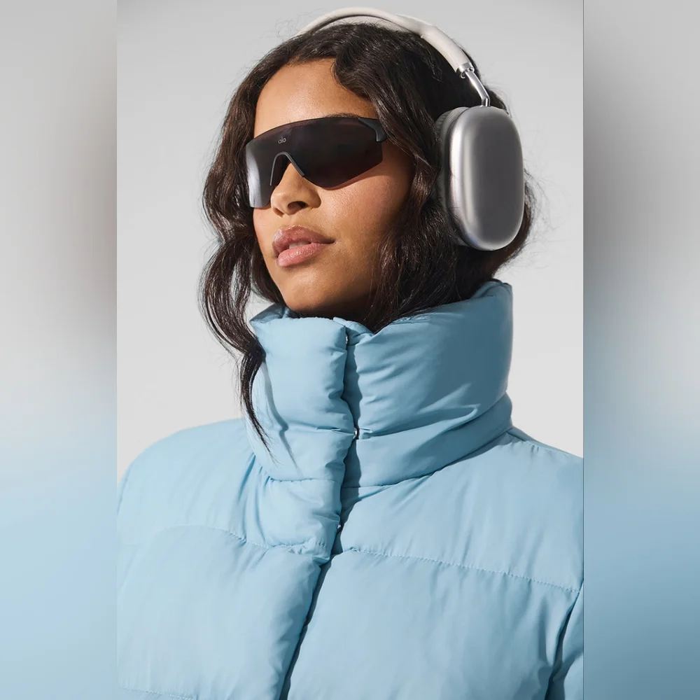 Alo Yoga Gold Rush Puffer Jacket - Picture 3 of 9